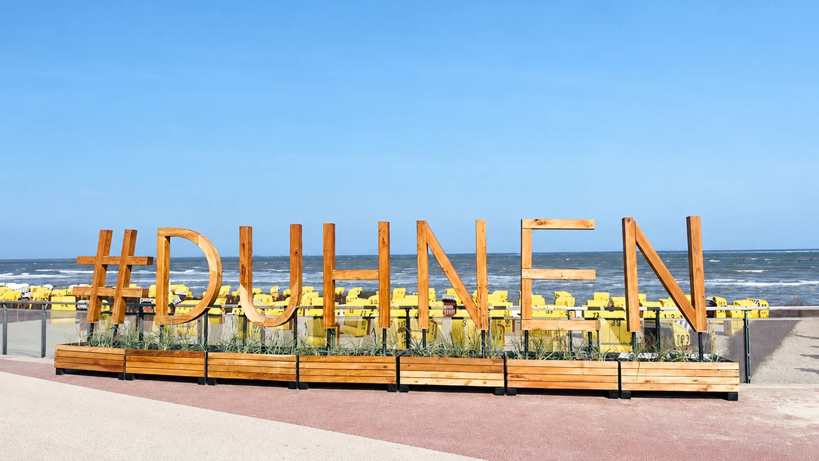 Duhnen en la costa del mar del Norte en Cuxhaven