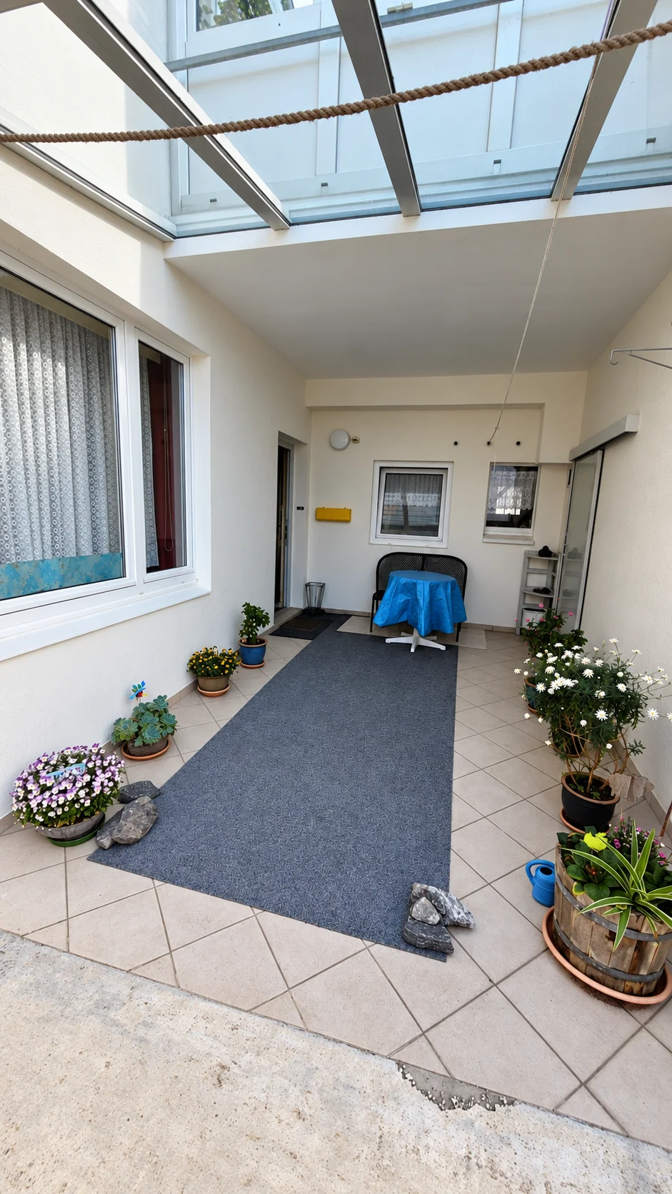Patio interior cubierto del apartamento del centro de Cuxhaven